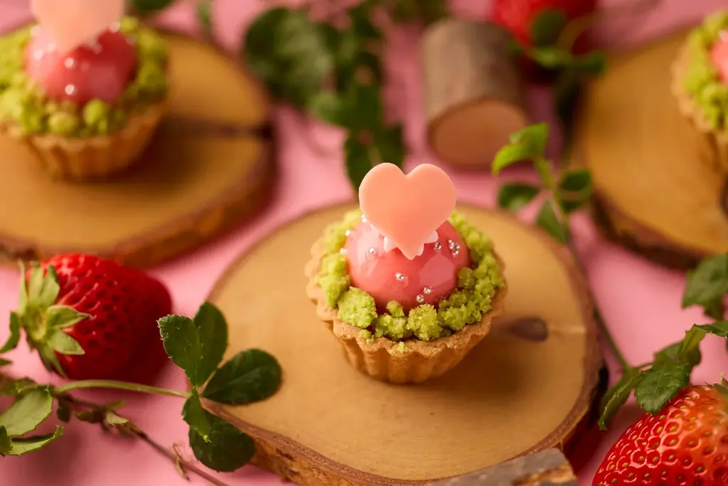 【グランドニッコー東京ベイ 舞浜】2月の3連休限定で「ストロベリースイーツブッフェ～Strawberry Flower Garden～」を開催 画像 5
