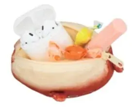 宝島社のほんものそっくりな付録に「ネオバタくん」ポーチや「JAM HOME MADE」×「からあげクン」コラボポーチが登場！ 画像 4