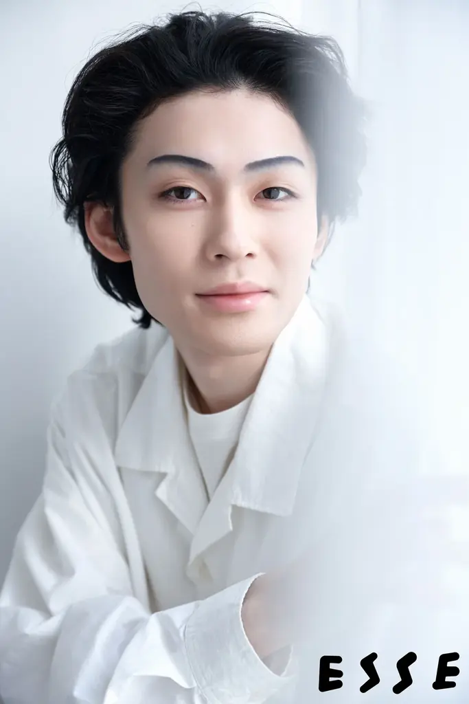 歌舞伎俳優・市川染五郎さんが『ESSE』 2026年3月号特装版表紙に初登場！　料理や習慣など、暮らしぶりにせまるスぺシャルインタビューも 画像 3