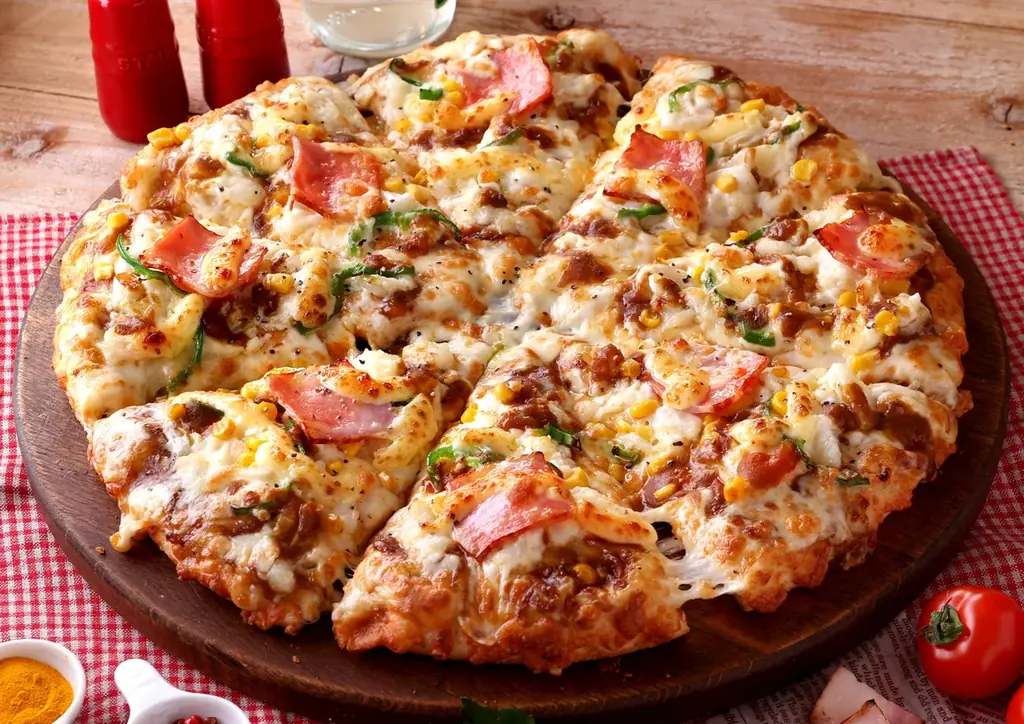 「カレーの日」は大人気ピザ『カレーモントレー』！　ピザーラ公式サイト限定　最大400円割引キャンペーン実施 画像 3