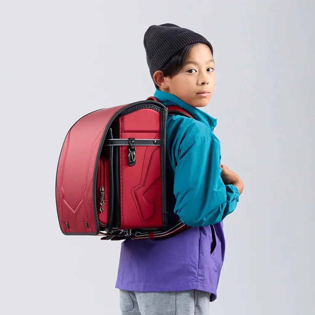 フィットちゃん2027年度ご入学向け新モデル第一弾｜恐竜・車をモチーフにした好奇心を刺激する新シリーズ！エキサイティングな世界観を楽しめる、別売「おなまえキラカード」も新たに展開 画像 14