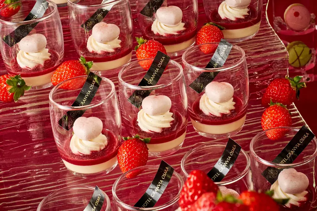 【ホテルグランヴィア大阪】実力派パティシエ4名の新作いちごスイーツも食べ放題！ 「駅上HOTEL de 至福のいちごブッフェ」開催 画像 4