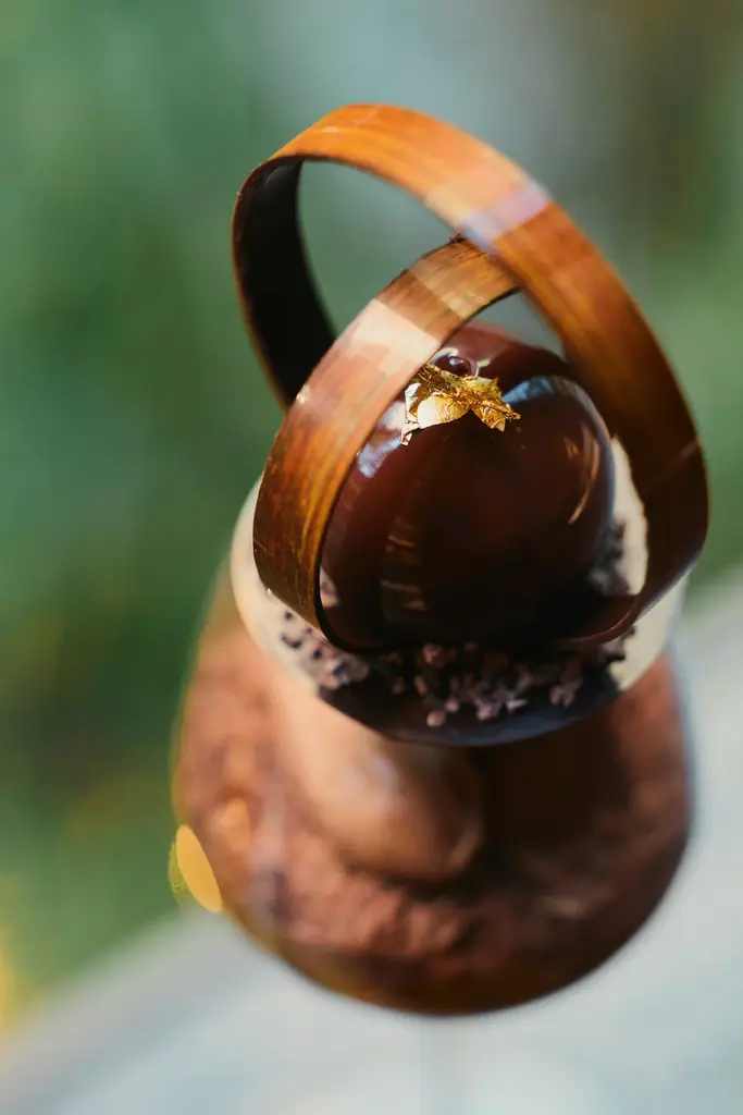 心ほどける甘いバレンタインのひとときを　ショコラの芸術と柑橘の芳香が響き合う期間限定パルフェ「パルフェ・ショコラ・オランジュ」を提供 画像 2