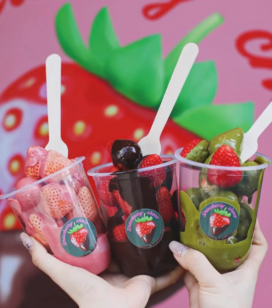 いちご好き〜チョコ好き必見【和歌山初上陸！】苺にた〜っぷりの生チョコを降り注ぐ、原宿で行列の【Strawberry choco】1/30〜2/15 近鉄和歌山バレンタイン催事で期間限定販売!! 画像 4