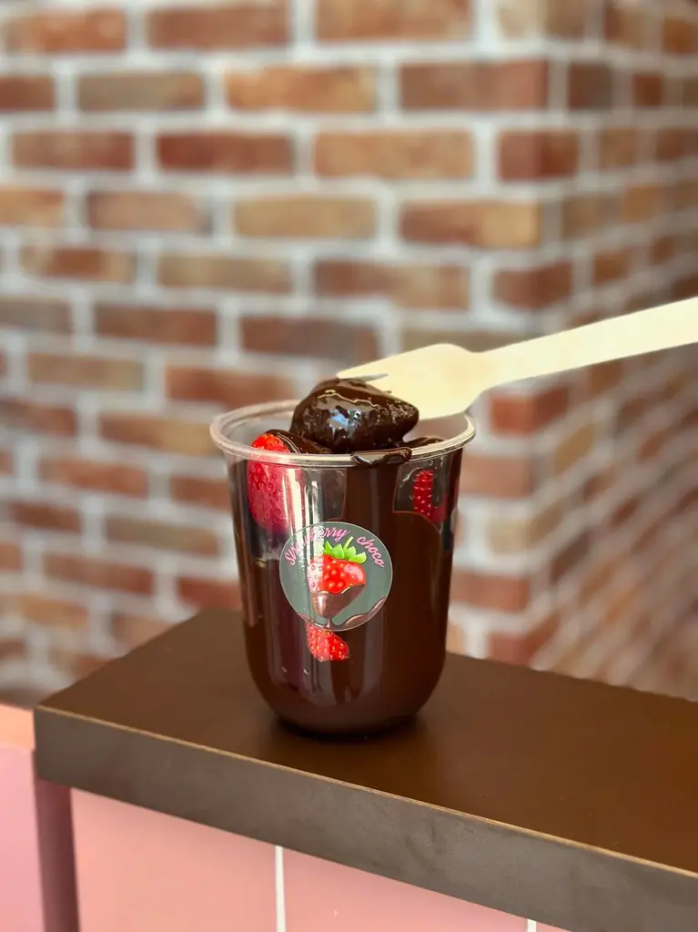 いちご好き〜チョコ好き必見【和歌山初上陸！】苺にた〜っぷりの生チョコを降り注ぐ、原宿で行列の【Strawberry choco】1/30〜2/15 近鉄和歌山バレンタイン催事で期間限定販売!! 画像 5