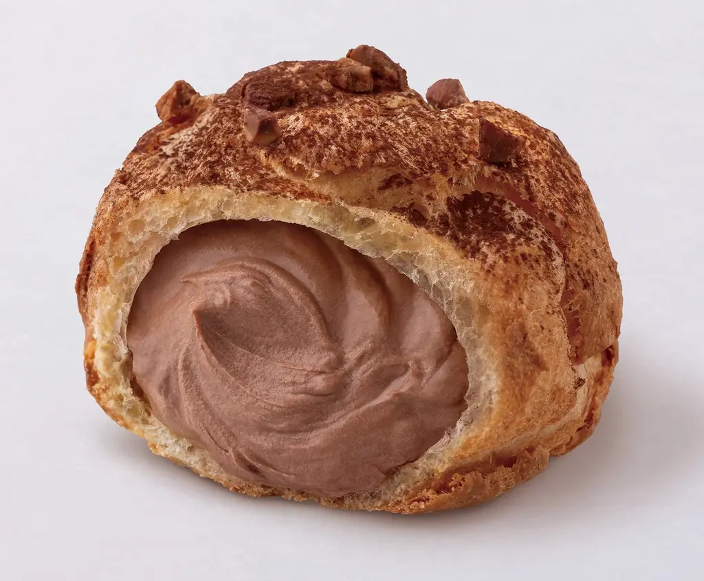 【ビアードパパ】“生チョコシュー”が待望の復活！まるで生チョコそのもののような、カカオの豊かな風味となめらかな口どけのクリームで、心とろけるご褒美時間を。 画像 2