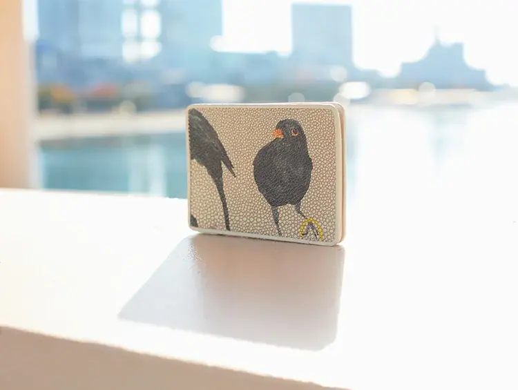 【HIROKO HAYASHI】クロウタドリがモチーフの人気シリーズ「MERLO（メルロ）」を数量限定で発売 画像 7