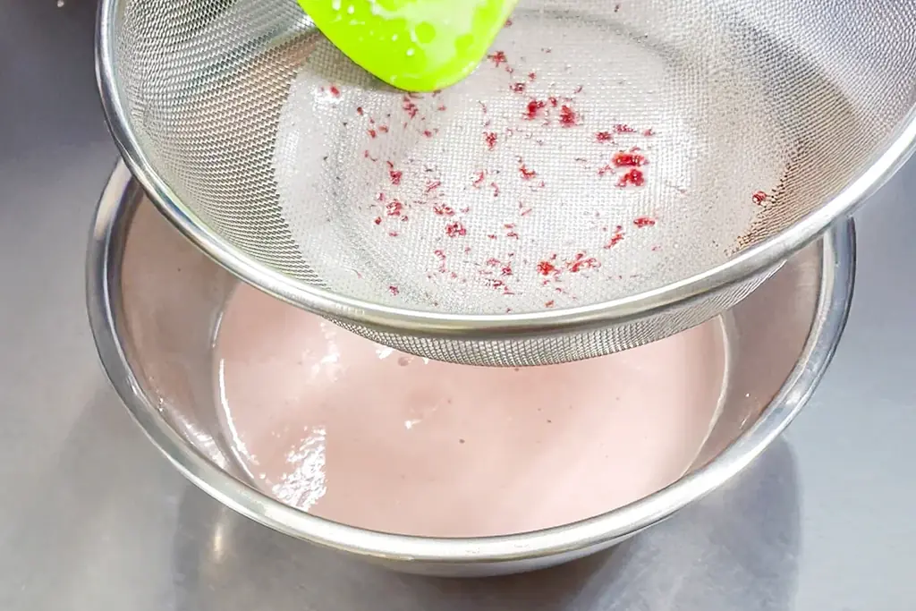 【1/24限定】パリッ！トロッ！年に一度の「ブリュレバウム」。今年は苺カスタードで登場！ 画像 13