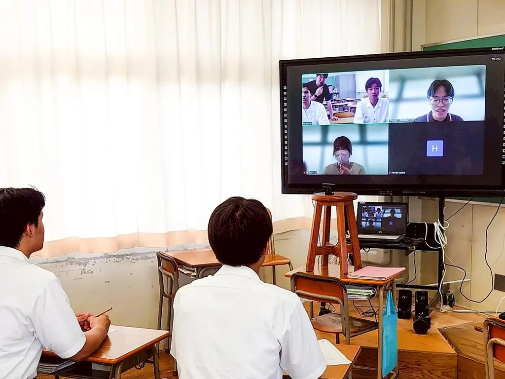 早稲田大学 × 唐津Farm&Food Precious Plastic廃プラスチックから生まれた一点ものを届けるオンラインショップを開設 画像 6