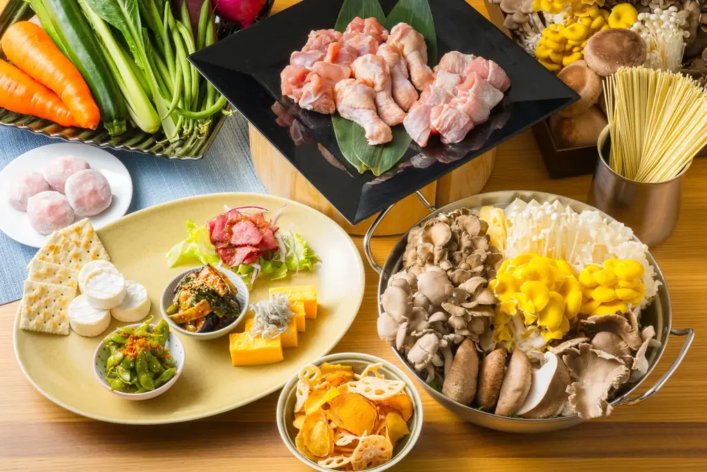 〈冬の澄んだ空気の中、熱々の鍋を暖房完備のプライベートデッキで味わう〉茨城のブランド豚「常陸の輝き」・ブランド鶏「つくば鶏」×地元農園きのこ贅沢鍋フルコースプランが登場 画像 5