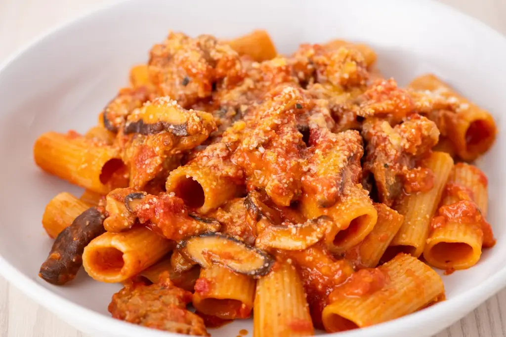 ニューヨークレストラン「サラベス」期間限定スペシャルとして、コーヒー風味のパンケーキとパスタメニューが登場！ 画像 2