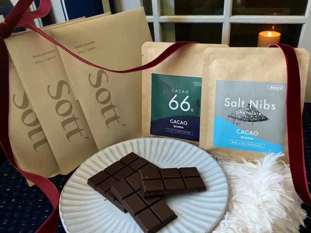 東北発ウェルネスブランド「Sott」× クラフトチョコレート「CACAObroma」、バレンタインに“夜を整える”限定コラボセットを数量限定で販売 画像 2
