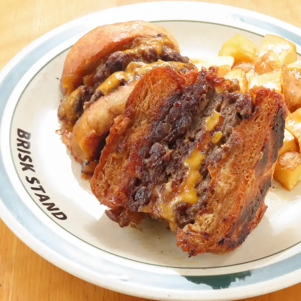 日本一に輝いたグルメバーガーが歴史の町へ 画像 7