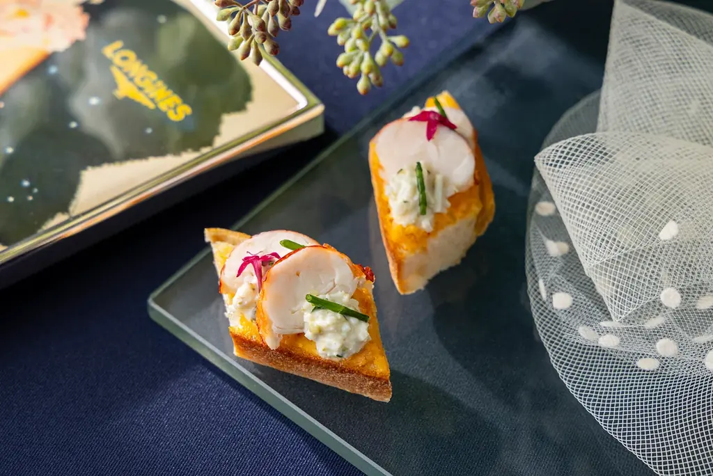 コンラッド東京、2026年3月1日（日）より「桜ストロベリーアフタヌーンティー with ロンジン」を開催 画像 10