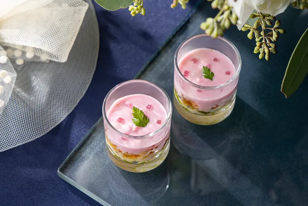 コンラッド東京、2026年3月1日（日）より「桜ストロベリーアフタヌーンティー with ロンジン」を開催 画像 7