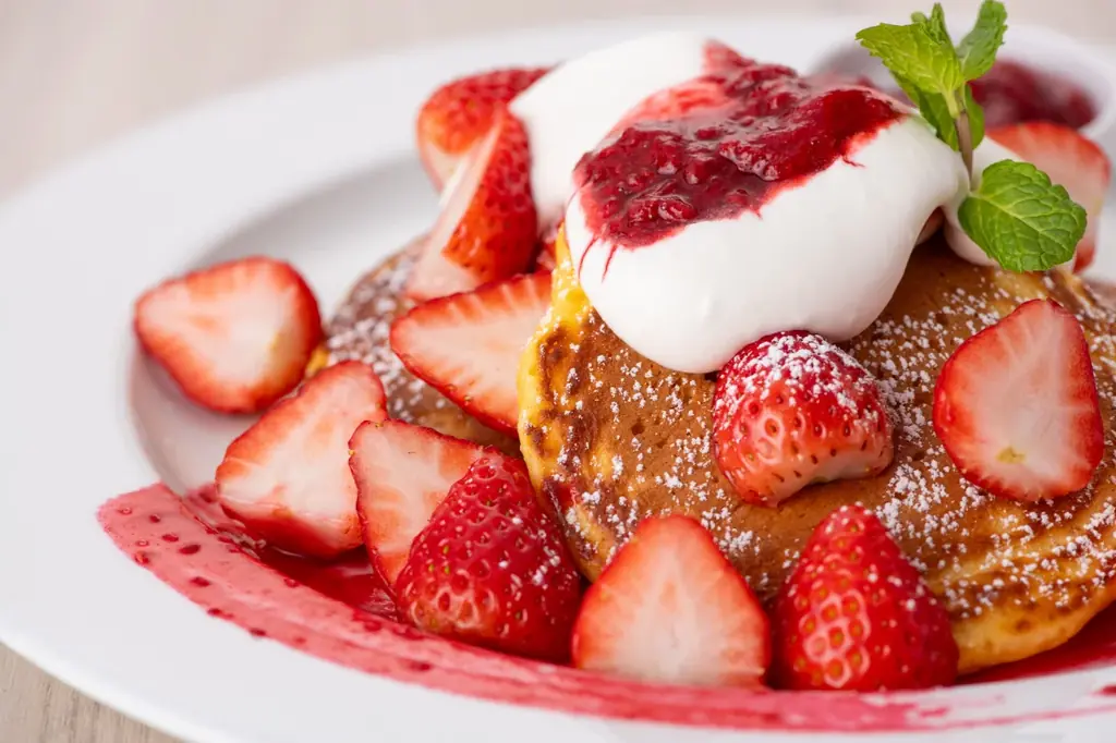 ベリーストロベリーパンケーキ