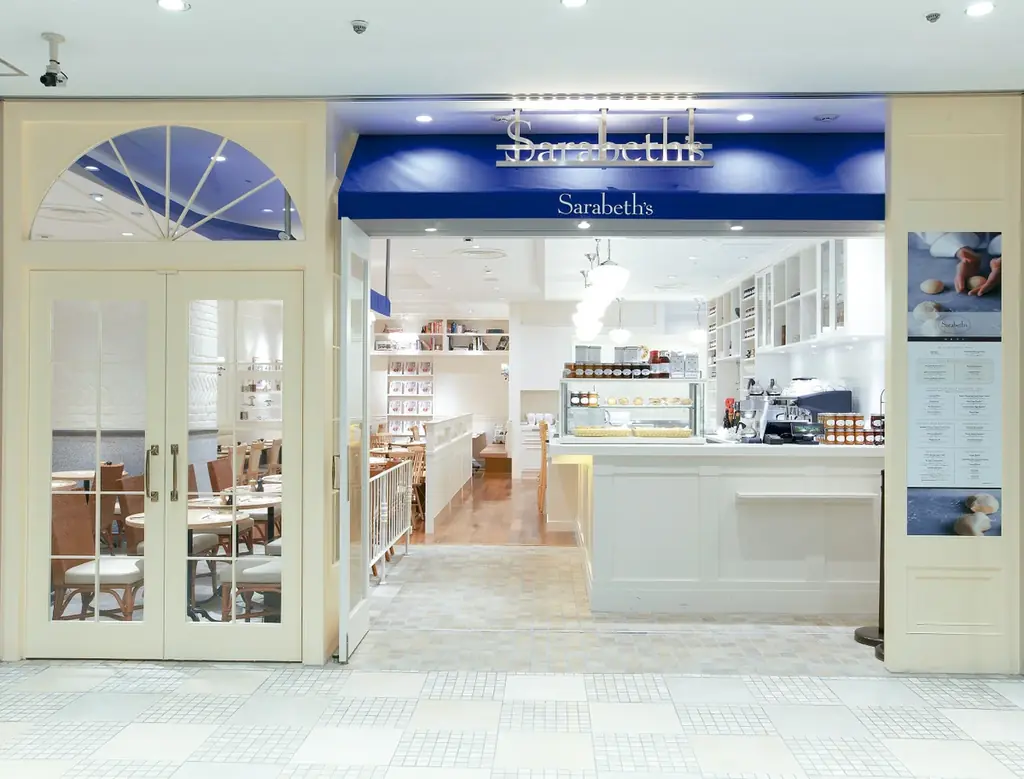 ニューヨークレストラン「サラベス」ルミネ新宿店 華やかな苺の期間限定パンケーキが登場「ベリーストロベリーパンケーキ」 画像 3