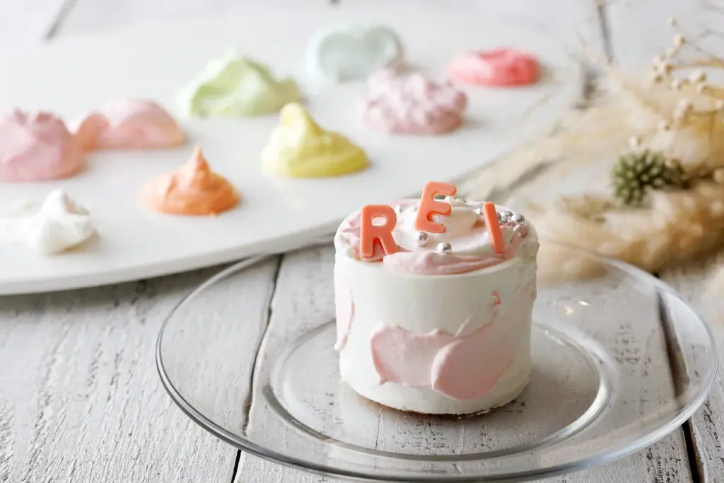 あなただけの“推し色”に染まる！自分で仕上げる「パレットケーキ」で推し撮りが楽しめる「推し色スイーツブッフェ」札幌東急REIホテルにて2月21日より期間限定開催 画像 2