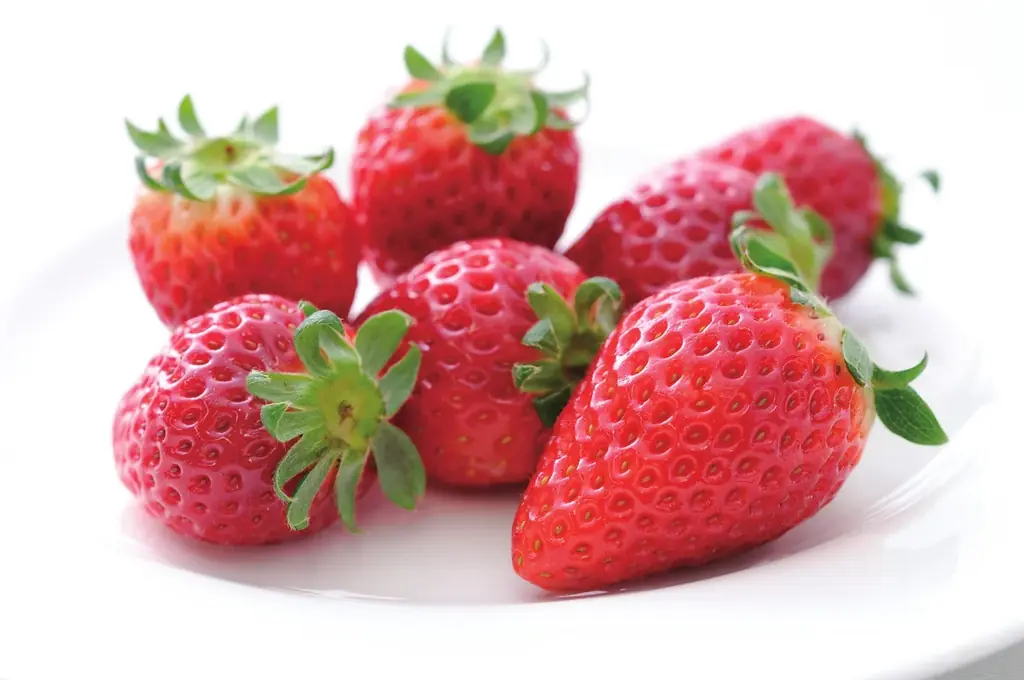 横浜ベイクォーター「ほこたいちごフェア」を開催！鉾田市産のブランド苺 “いばらキッス” を使用した限定メニュー10種が登場 画像 14