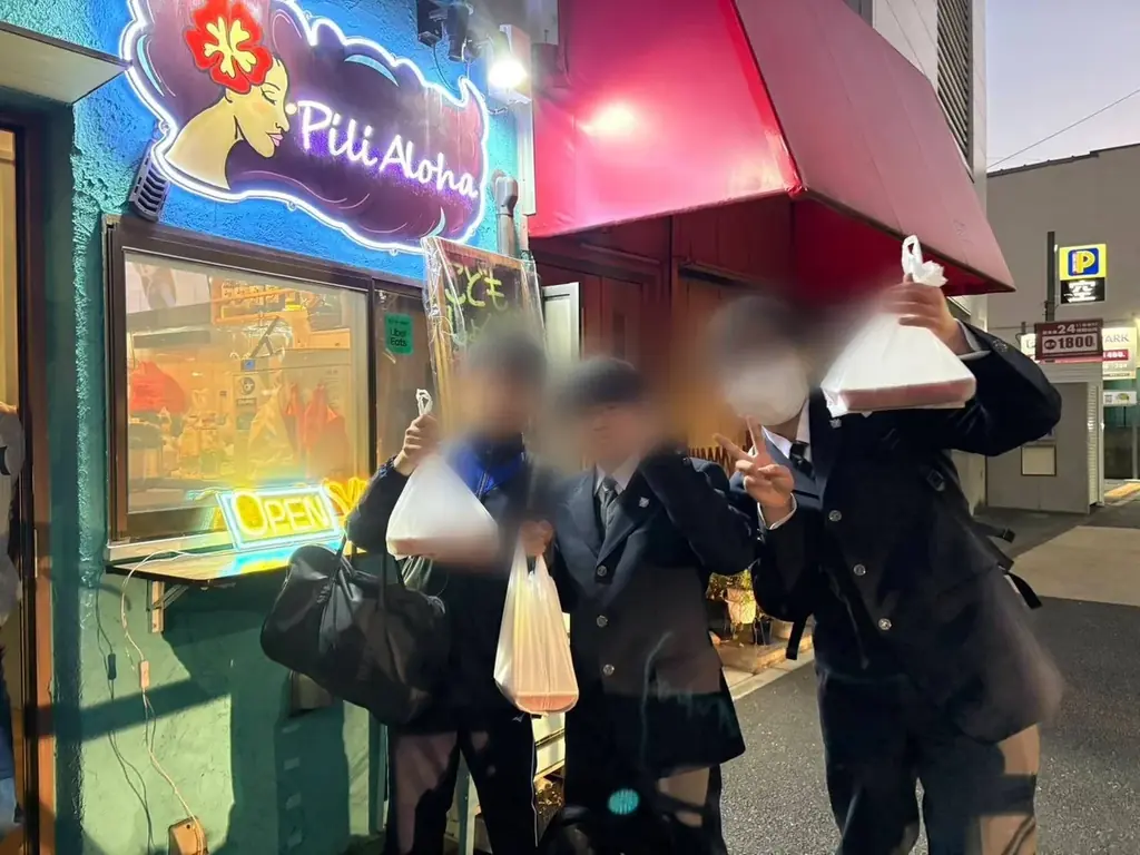 【12月活動報告】東京都北区の地域の居場所「絆食堂」初のクリスマス会を実施　ビーフシチューは50食完売（子ども無料・大人300円） 画像 8