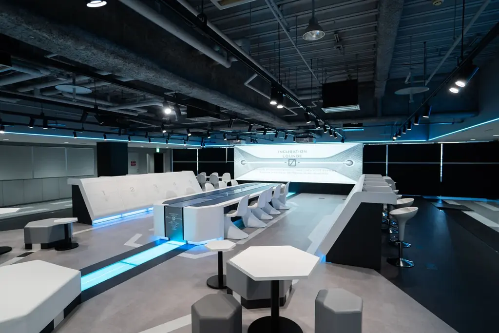 大阪府が主催する初のeスポーツイベントにHAL大阪が全面協力！　にじさんじ 本間ひまわりさんも来校「Osaka Gen Scramble（ジェンスク）」 画像 2