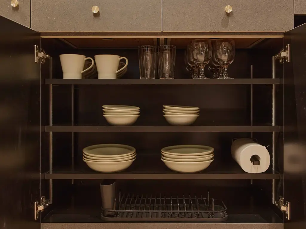 品川・羽田へのアクセス良好。五反田に全室8名定員のホテル「illi Aest Shinagawa-Gotanda」が2026年1月末開業 画像 7