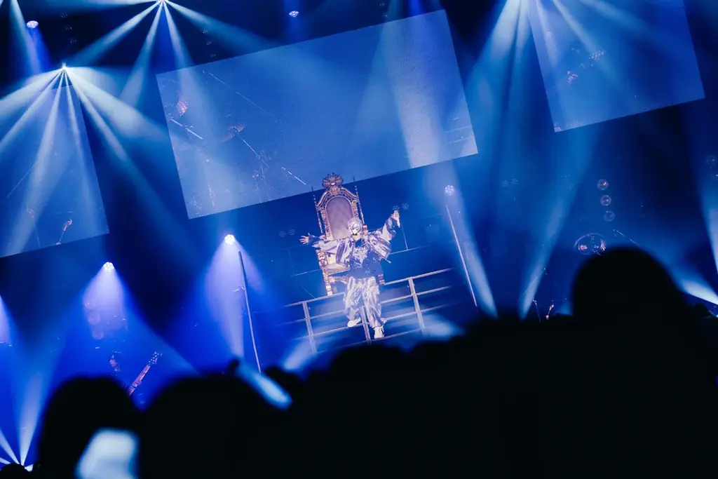 2.5次元アイドルグループ「いれいす」初兎、2度目のソロワンマン『LAST EDEN』で描いた王座と覚悟！ 画像 4