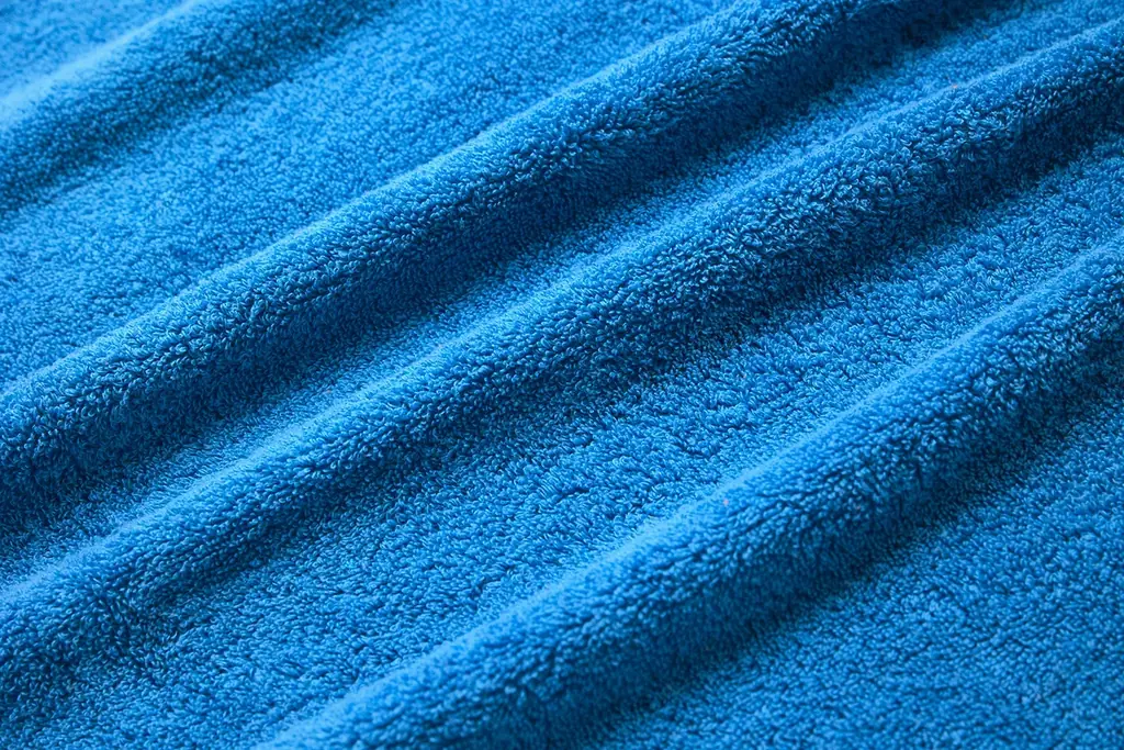 【育てるタオル】2026年限定カラー“ADVENTURE”登場。若手アーティストOno氏と描く、未来へ踏み出す2色「feel Two for you ADVENTURE」1月28日発売 画像 6