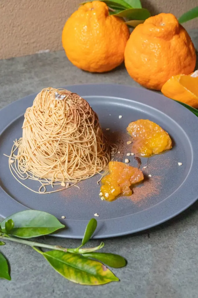 【和栗専門紗織】2月からの季節限定スイーツが登場/『和栗と季節の果物パフェ “国産いちご”』『デコポンと和栗の錦糸モンブラン』 画像 3