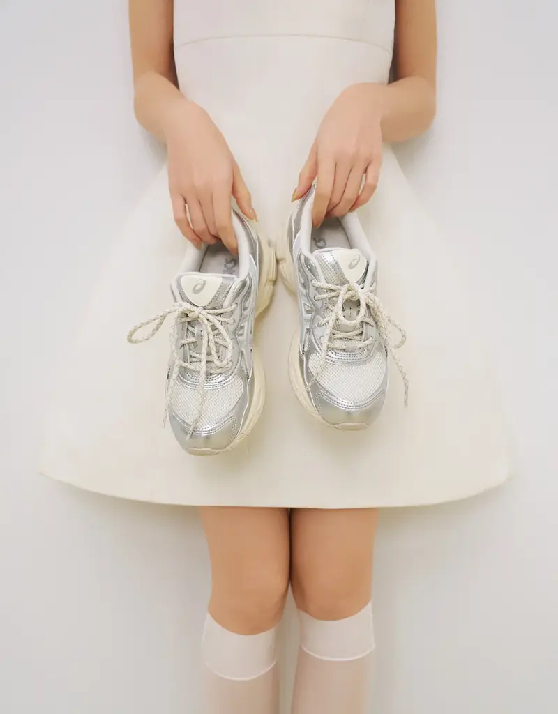 ＜SNIDEL(スナイデル)＞世界的スポーツブランド「ASICS」で人気モデル「GEL-NYC RGD」のSNIDEL別注カラーを公開！＜1月28日(水)発売開始＞ 画像 2