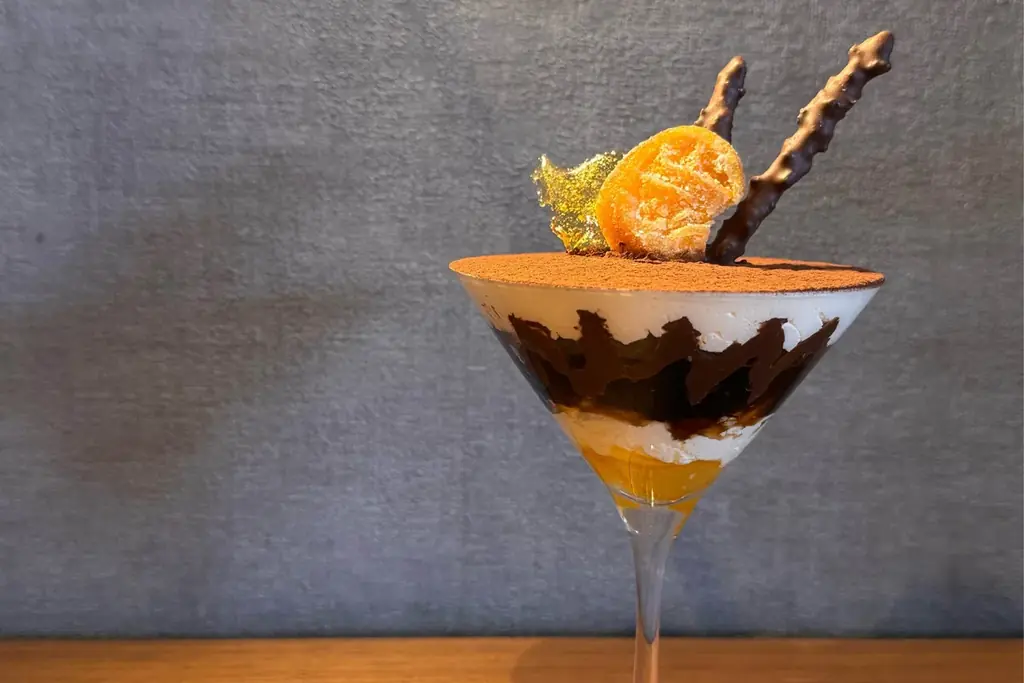 【バレンタイン×温泉宿】大人のティラミスパフェが新登場！食事の〆はバーでスイーツなひとときを｜2026年2月13日（金）～15日（日） 画像 1