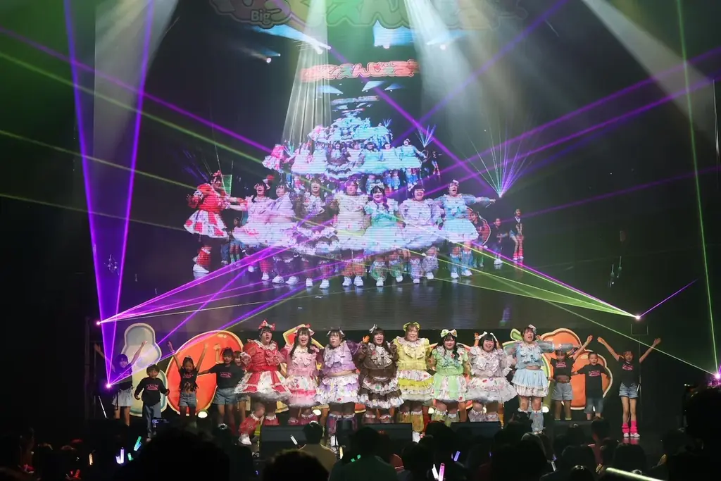 びっくえんじぇるがアイドルライブで前代未聞の“生”体重測定！結果はわずか半年で57kg［764kg → 820kg］増量⁉ 軽トラック超えの重量アイドルに!! 画像 17