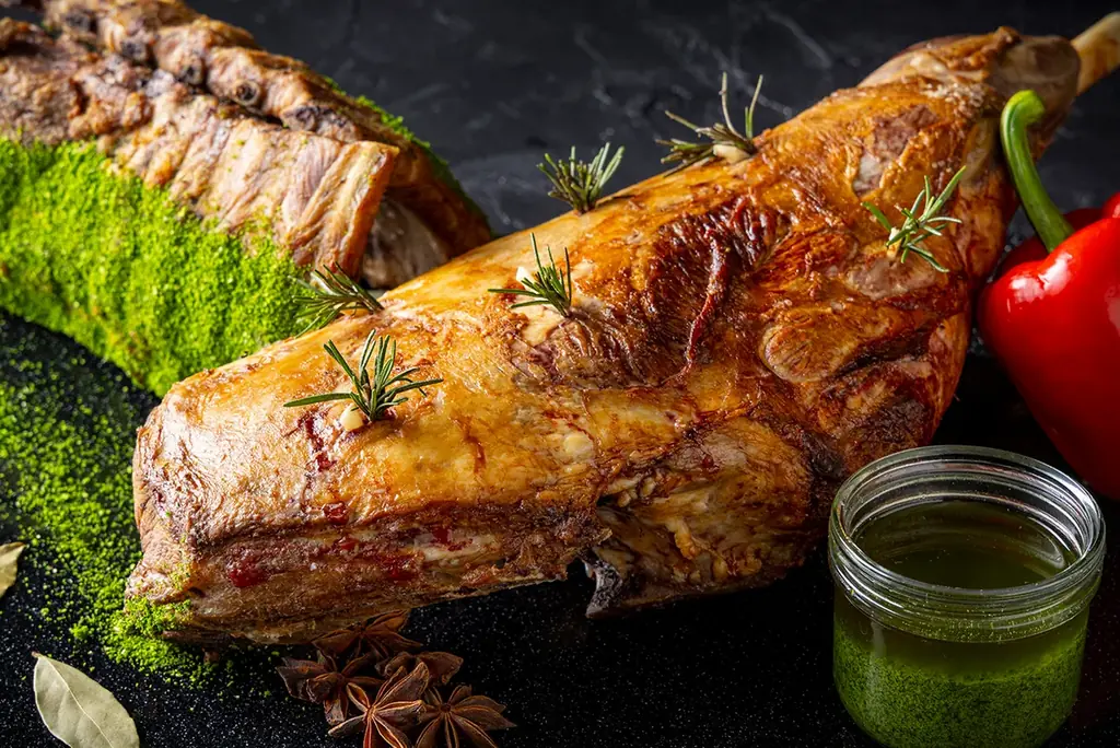 【ヒルトン東京お台場】ダイナミックな肉料理と可憐ないちごスイーツの饗宴 「ミート×ストロベリー ビュッフェ」開催 画像 4