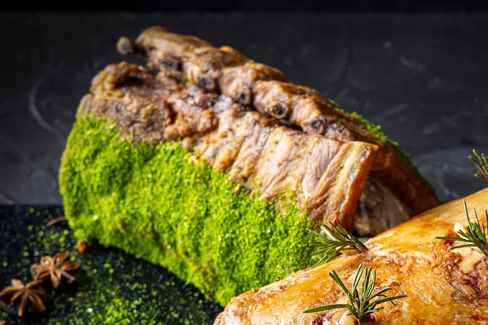 【ヒルトン東京お台場】ダイナミックな肉料理と可憐ないちごスイーツの饗宴 「ミート×ストロベリー ビュッフェ」開催 画像 6