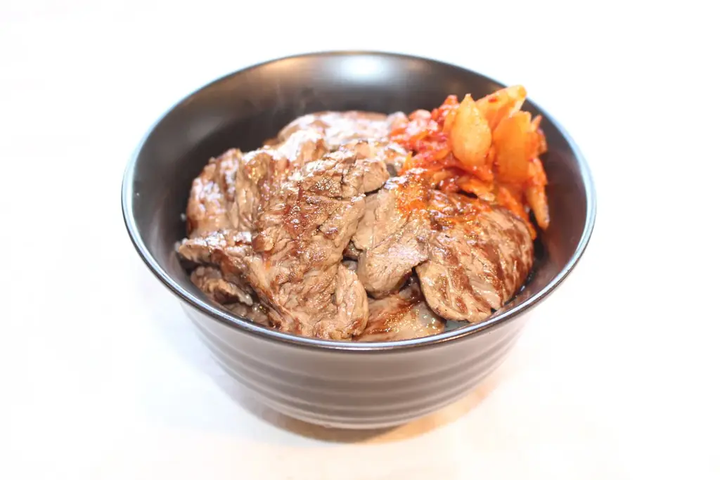 食肉加工工場の運営会社が仕掛ける「肉のエサカ 泉南店」2月1日（日）に大阪府泉南市にいよいよグランドオープン！！目玉商品は、超やわらかい「熟成とろけるハラミ」。神戸で大人気業態が泉南市に上陸！！ 画像 8