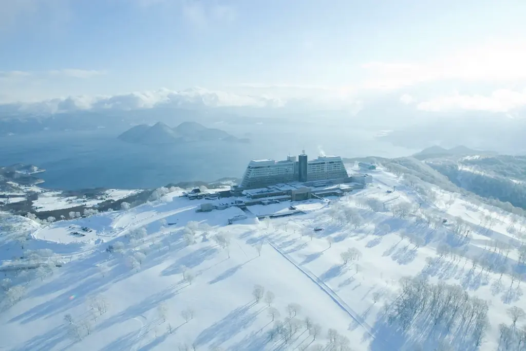 宝石の輝きを、味わいへ。ザ・ウィンザーホテル洞爺が創り上げた、限定ショコラの結晶。卓越の技が生む、ひと粒の芸術。 画像 7