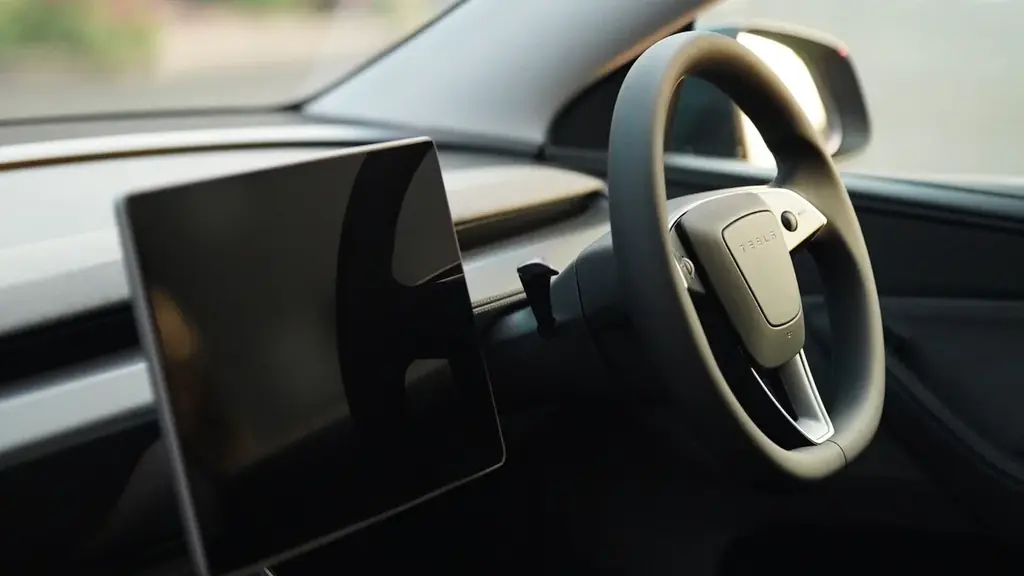 テスラ保険契約者限定コミュニティ『GUILD』始動