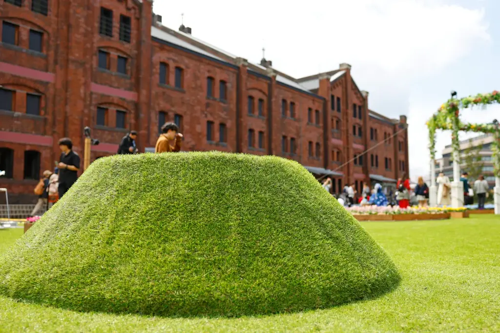 約20,000株のお花が咲き誇る！『FLOWER GARDEN 2026』3月27日(金)より横浜赤レンガ倉庫にて開催！見るだけではない、花と“過ごす”没入体験 画像 4