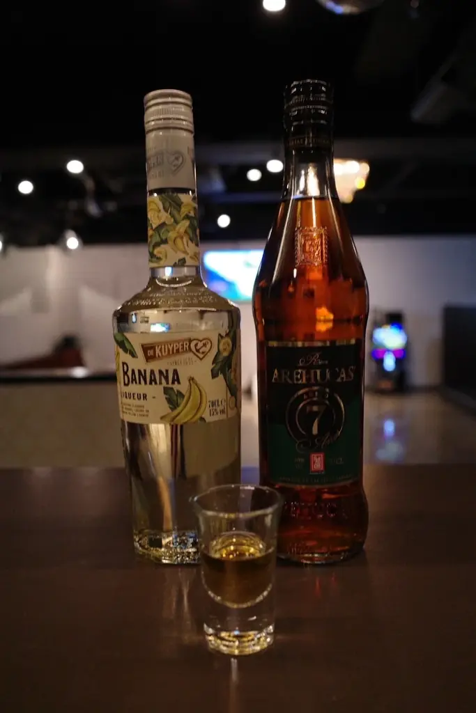 渋谷・奥渋に、エリア最大規模40名超収容のカラオケバー、「カナリア」が誕生 画像 6