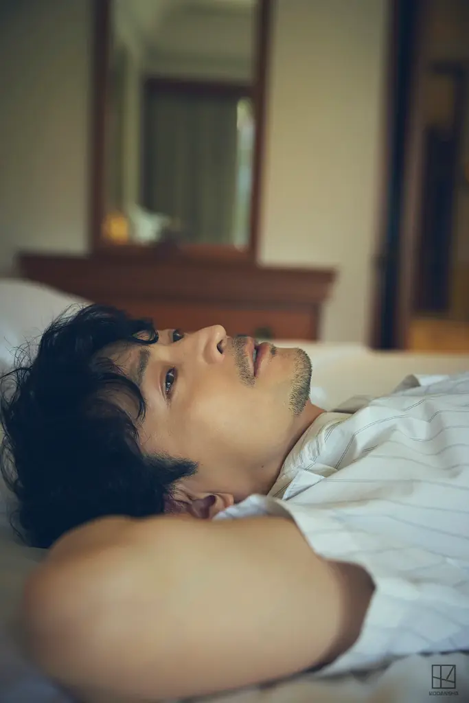 津田健次郎 声優活動30周年を祝した記念作品「津田健次郎PHOTOBOOK since1995」3月14日 発売決定！ 画像 3