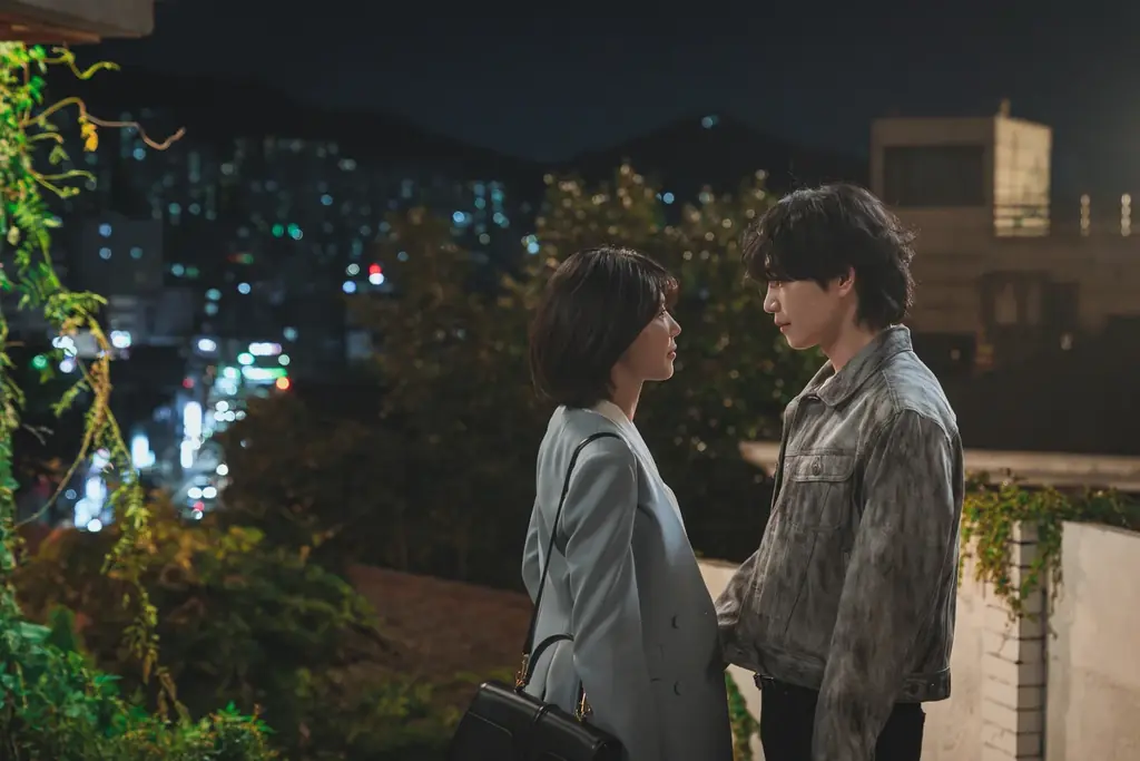 “推し”がまさかの殺人事件の容疑者に！？“ミステリーラブロマンス”ドラマ『アイドルアイ』2月15日（日）まで、最終回を含む全12話を期間限定で無料配信 画像 6