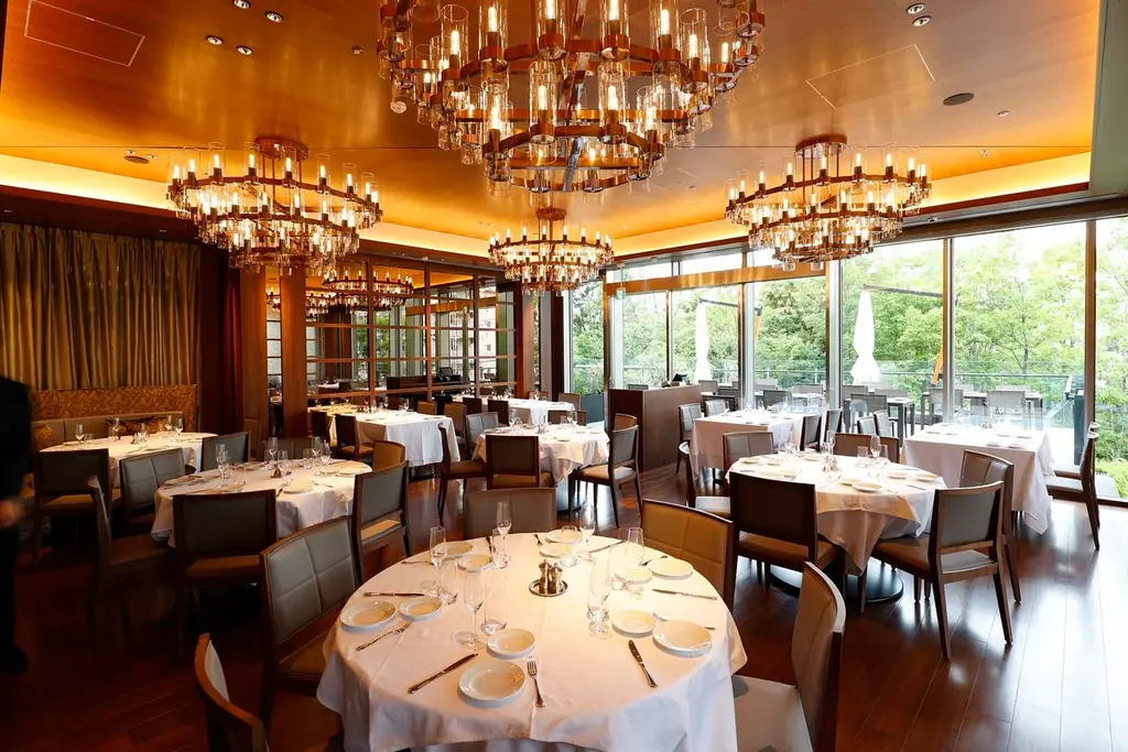 ウルフギャング氏が手掛ける“肉”×“本格イタリアン”の新業態レストラン【イル・ルピーノ・プライム】バレンタイン限定スイーツ＆ドリンクを期間限定で提供 画像 6