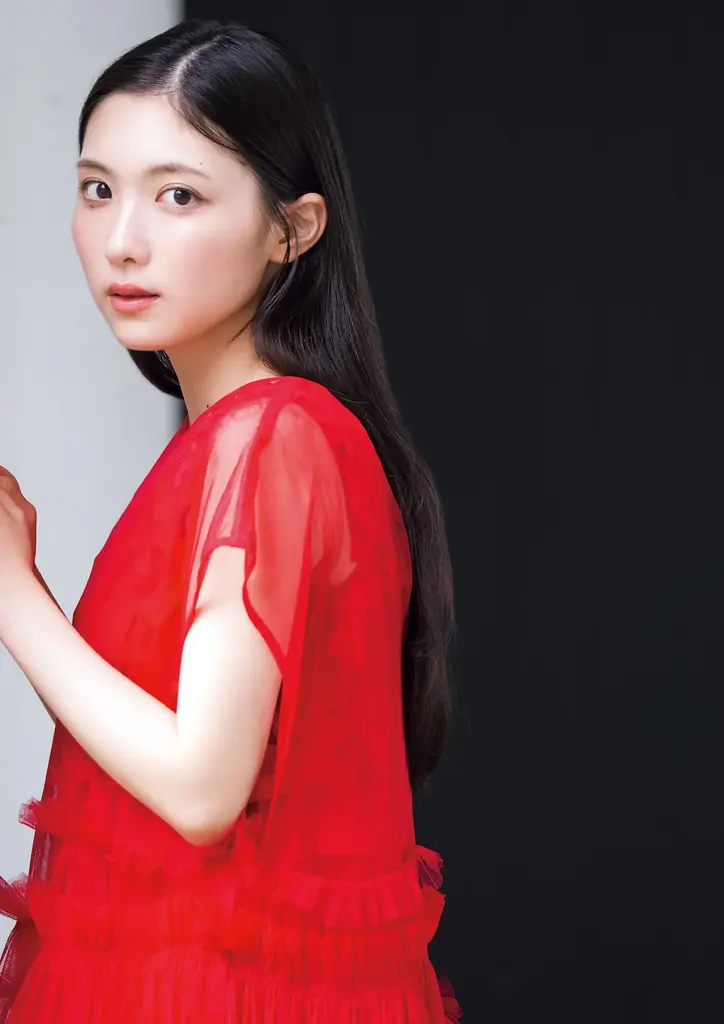 1月30日（金）『グラビアチャンピオン』VOL.11発売!! 表紙は櫻坂46谷口愛季ちゃん！ 裏表紙＆巻末特集は櫻坂46村井優ちゃん! 収録カットを一部公開‼ 画像 4