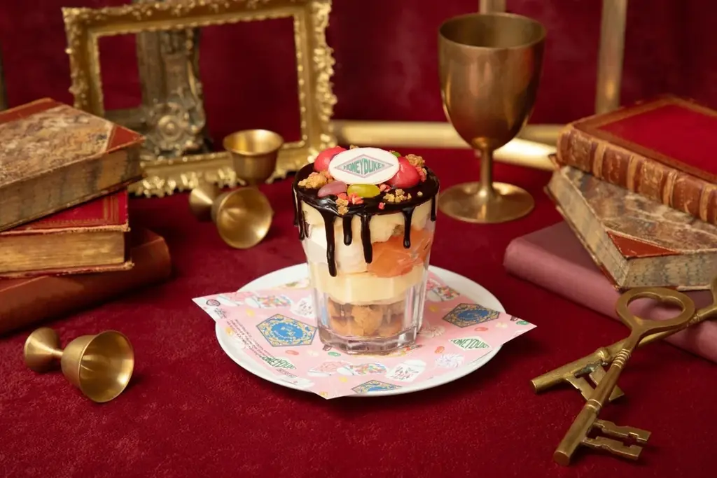 多くのお客様の大切な思い出とともに、ご愛顧への感謝を込めて「Harry Potter Cafe」と「Harry Potter Cafe Window」に懐かしの復刻メニューが期間限定で登場！！ 画像 2