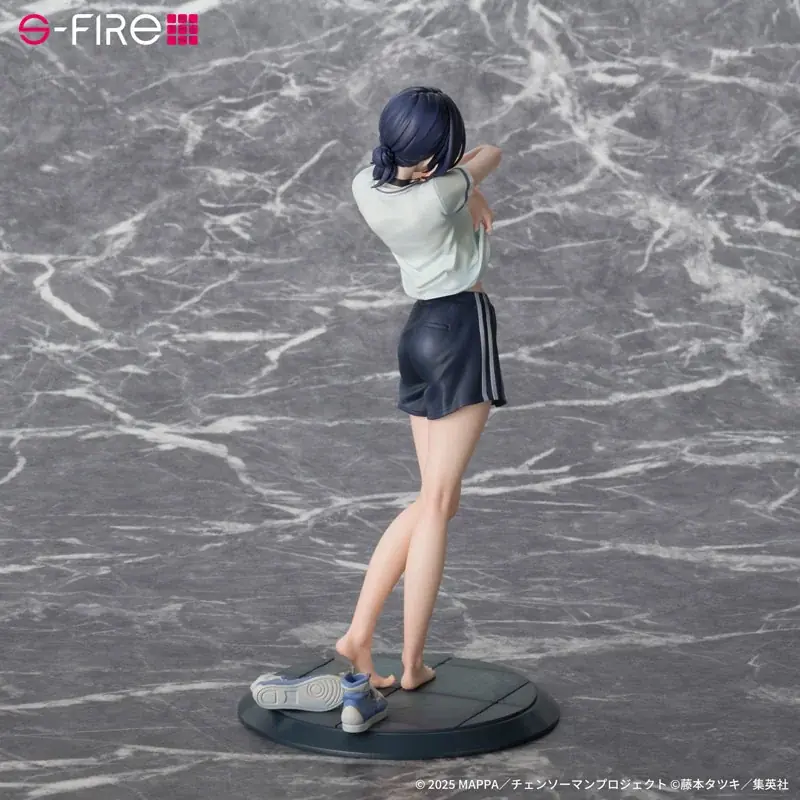 劇場版『チェンソーマン レゼ篇』より、デンジと夜の学校のプールで過ごすレゼがフィギュア化。 画像 6