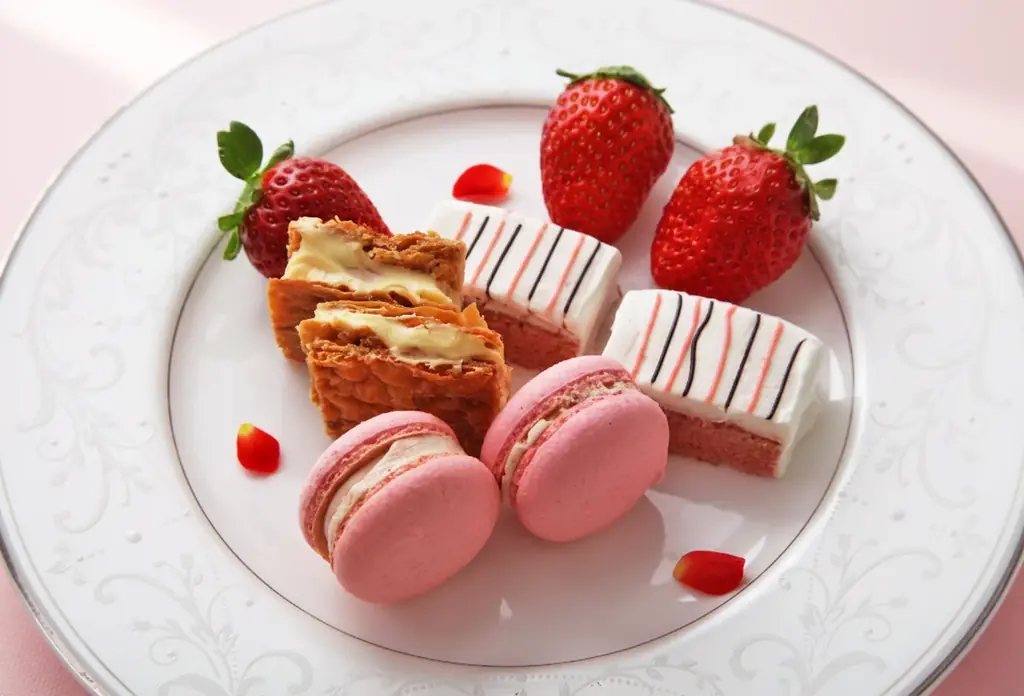 オーシャンビュー絶景カフェに【ストロベリーアフタヌーンティー】登場！ 大人のご褒美☆いちごが主役の優雅なひととき♪ 画像 3