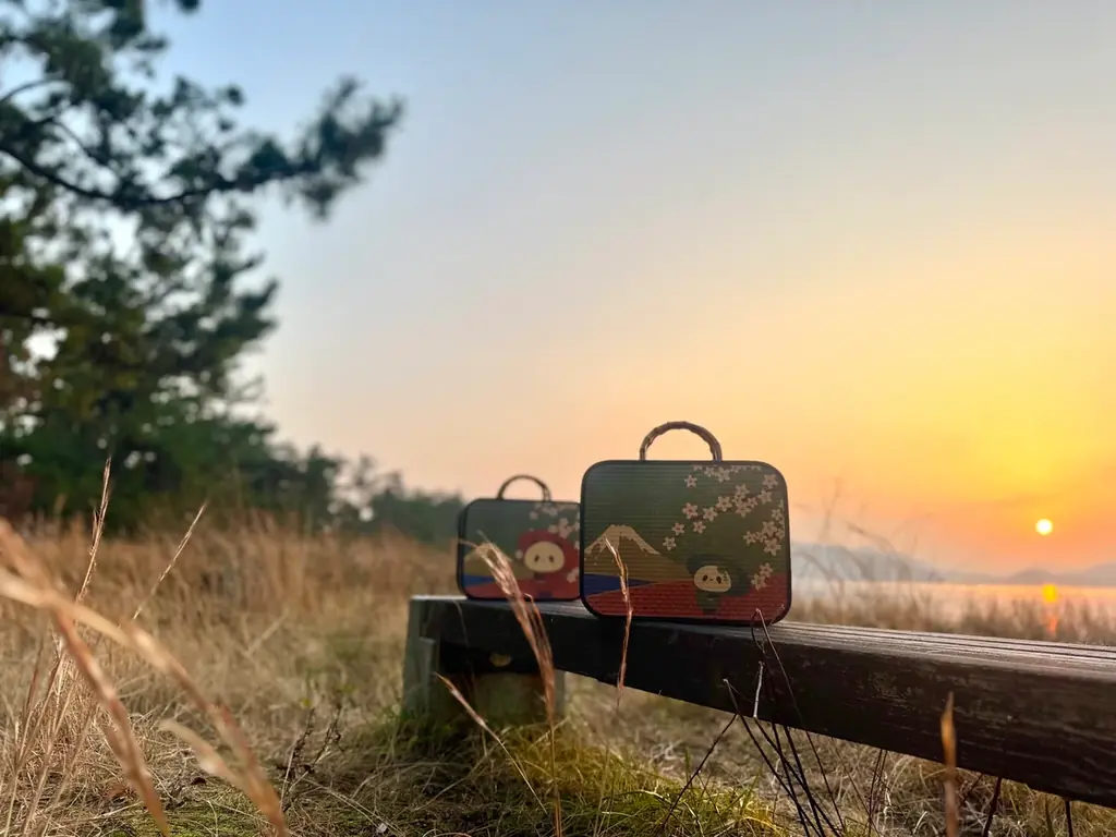 日本文化【畳と西陣織】の美しさを、新しい視点で世界へ。伝統を大切にしながら、未来をデザインする老舗バッグメーカーが、楽天公式キャラクター「お買いものパンダ」と開発した特別なアイテムが発売開始！ 画像 12