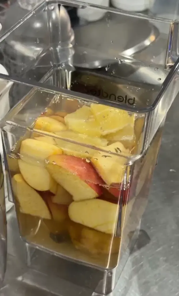 マレーシア発プレミアムティー「BEUTEA」、1杯ごとに生姜の塊を“布で手搾り”する『ジンジャーアップルティー』日本限定発売 画像 2