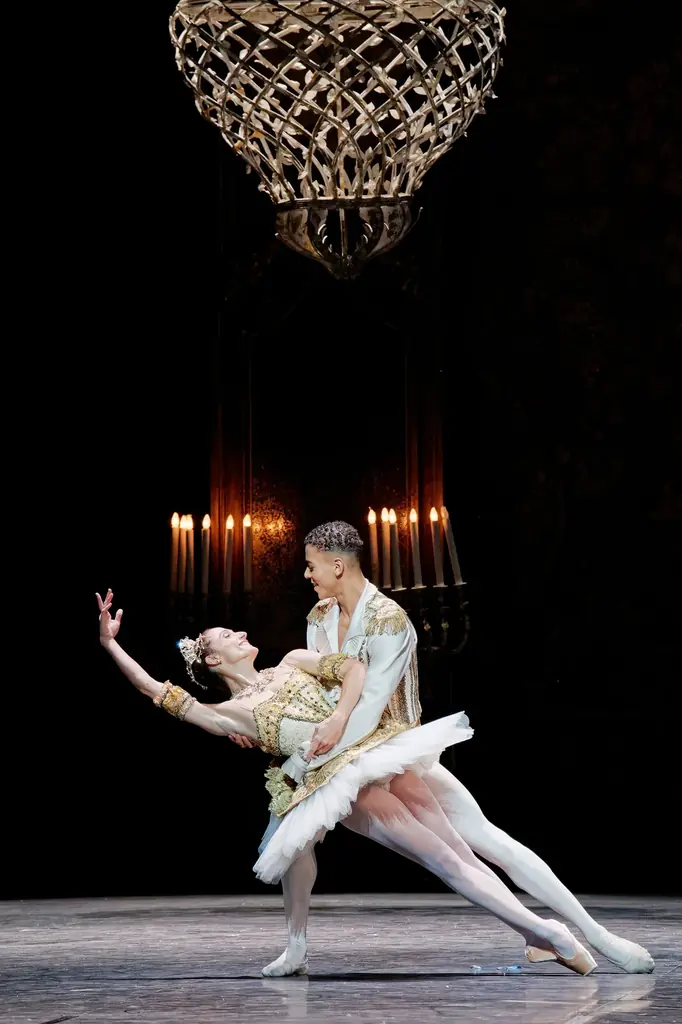 【映画館でバレエを】ヌレエフ版『くるみ割り人形』2/5（木）までTOHOシネマズ日本橋にて上映延長！チャイコフスキーの輝かしい音楽、華やかな衣装と舞台！『パリ・オペラ座 IN シネマ 2026』 画像 2