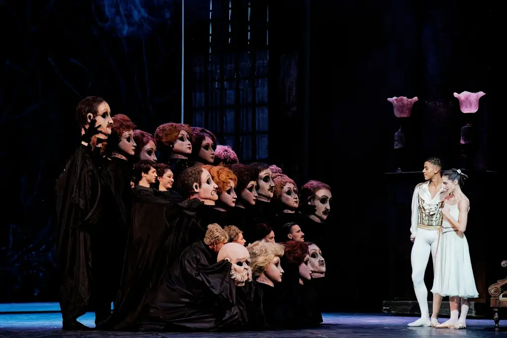 【映画館でバレエを】ヌレエフ版『くるみ割り人形』2/5（木）までTOHOシネマズ日本橋にて上映延長！チャイコフスキーの輝かしい音楽、華やかな衣装と舞台！『パリ・オペラ座 IN シネマ 2026』 画像 3